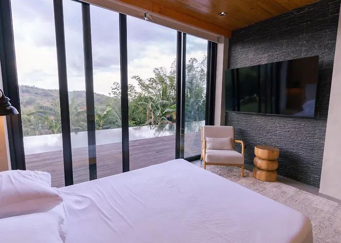 Villa Exclusive Bali-inspired With Private Pool In